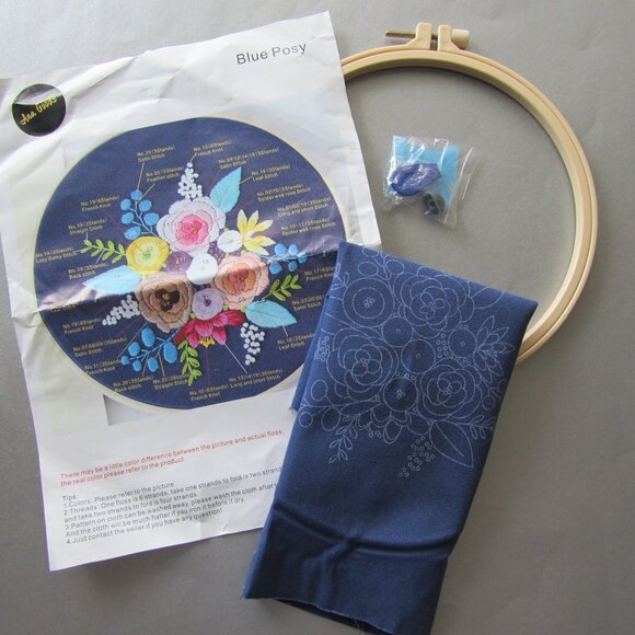 Ana Goods Blue Posy Embroidery DIY Art Kit with hoop, stamped cloth and floss - Picture 1 of 9